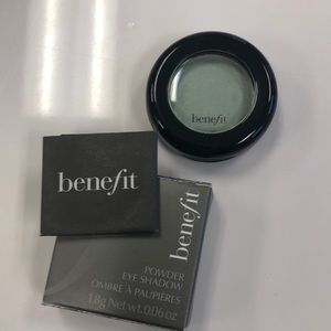 Benefit powder ice shadow color: seal the deal